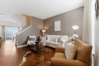 Battle Creek Village Townhomes in Jonesboro, GA - Building Photo - Building Photo