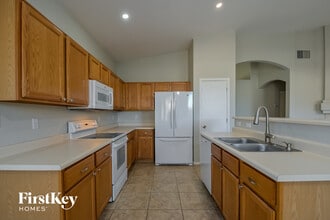 7640 W Summer Sky Dr in Tucson, AZ - Building Photo - Building Photo