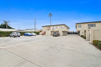 14075 Ash St, Unit C in Westminster, CA - Foto de edificio - Building Photo