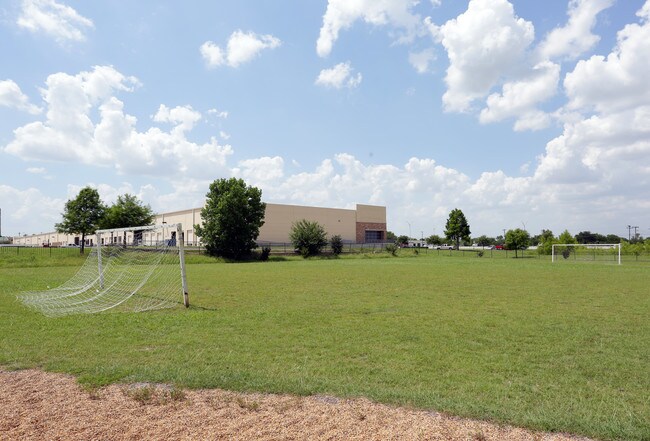 Forty200 in Mesquite, TX - Foto de edificio - Other