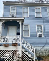 123 E Leicester St in Winchester, VA - Building Photo