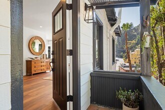 2108 Tavern Trail in Los Angeles, CA - Building Photo - Building Photo
