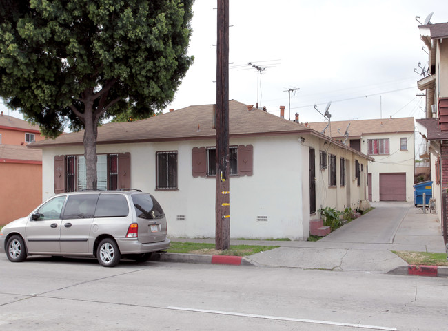 6301 State St in Huntington Park, CA - Foto de edificio - Building Photo