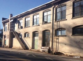 The Lofts at 208 Apartments