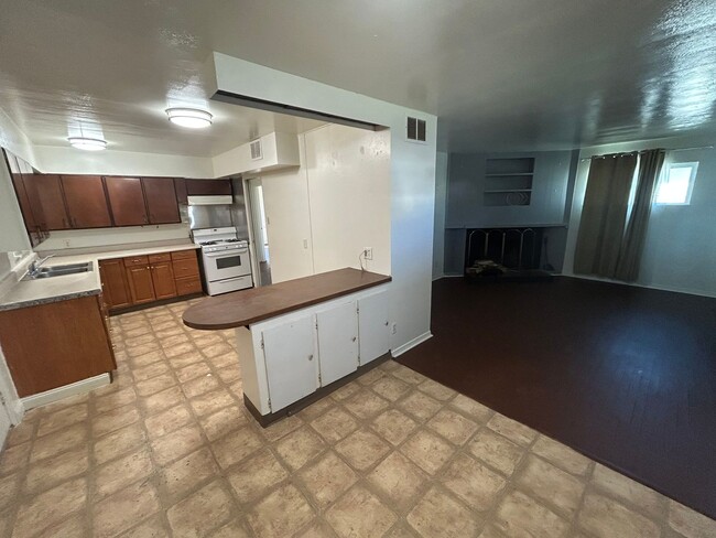 1725 Grassland Pl in Reno, NV - Building Photo - Building Photo