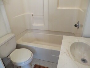 1211 Fulton St in Fort Wayne, IN - Building Photo - Building Photo