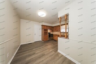 1342 SW 51st St in Oklahoma City, OK - Building Photo - Building Photo