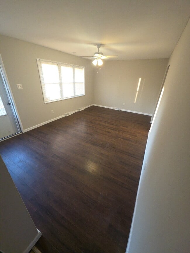 10104 Ventura Dr in St. Louis, MO - Building Photo - Building Photo