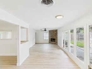 9526 Meadowcroft Dr in Houston, TX - Building Photo - Building Photo