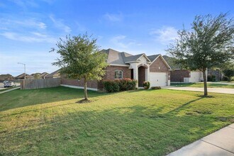 19717 Per Lange Pass in Manor, TX - Building Photo - Building Photo