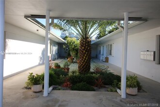 3240 NE 16th St in Pompano Beach, FL - Building Photo - Building Photo