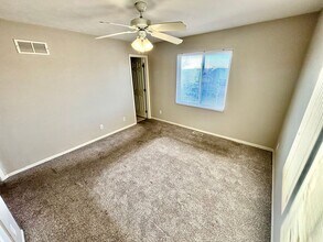 17773 Olive St in Omaha, NE - Building Photo - Building Photo