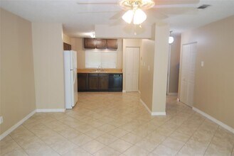 1401 E Red Cedar Cir in Spring, TX - Building Photo - Building Photo