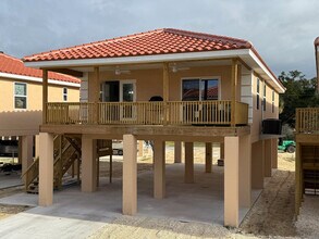 10200 W Fishbowl Dr in Homosassa Springs, FL - Building Photo - Building Photo