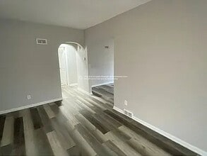 5028 N 58th St in Milwaukee, WI - Foto de edificio - Building Photo