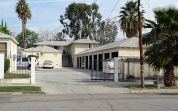 8th Street Apartments in San Bernardino, CA - Building Photo - Building Photo