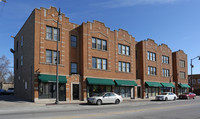 601-611 Lake St in Maywood, IL - Foto de edificio - Building Photo