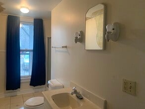 313 W Willow St in Chippewa Falls, WI - Building Photo - Building Photo