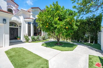 4475 Stern Ave in Los Angeles, CA - Building Photo - Building Photo