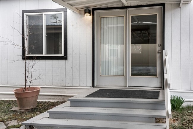 150 Shady Ln in Kalispell, MT - Building Photo - Building Photo