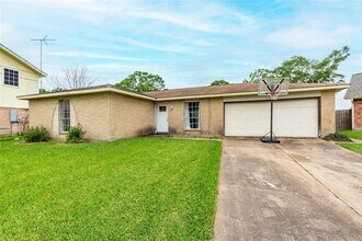 3310 Ashwyne Ct in La Porte, TX - Building Photo - Building Photo