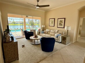 2961 Seasons Blvd in Sarasota, FL - Building Photo - Building Photo