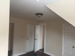 53 Cooke St in Waterbury, CT - Foto de edificio - Building Photo