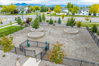 Silver Creek Apartments in Bozeman, MT - Foto de edificio - Building Photo