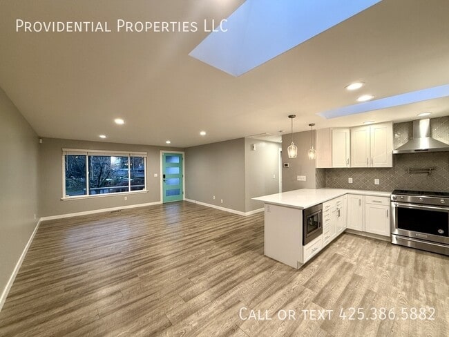 11120 127th Pl NE in Kirkland, WA - Building Photo - Building Photo