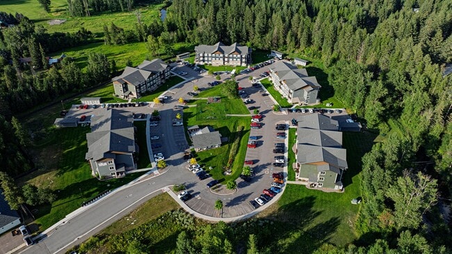 The Highline Apartments in Columbia Falls, MT - Foto de edificio - Building Photo