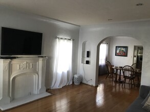 411 N Stanley Ave, Unit 4 in Los Angeles, CA - Building Photo - Building Photo