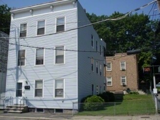 2 Central Ave in Cohoes, NY - Foto de edificio