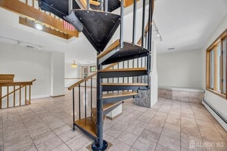 128 E Colfax Ave in Roselle Park, NJ - Building Photo - Building Photo