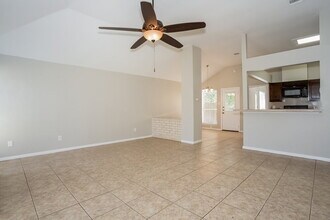 19523 Lake Hollow Ln in Houston, TX - Building Photo - Building Photo