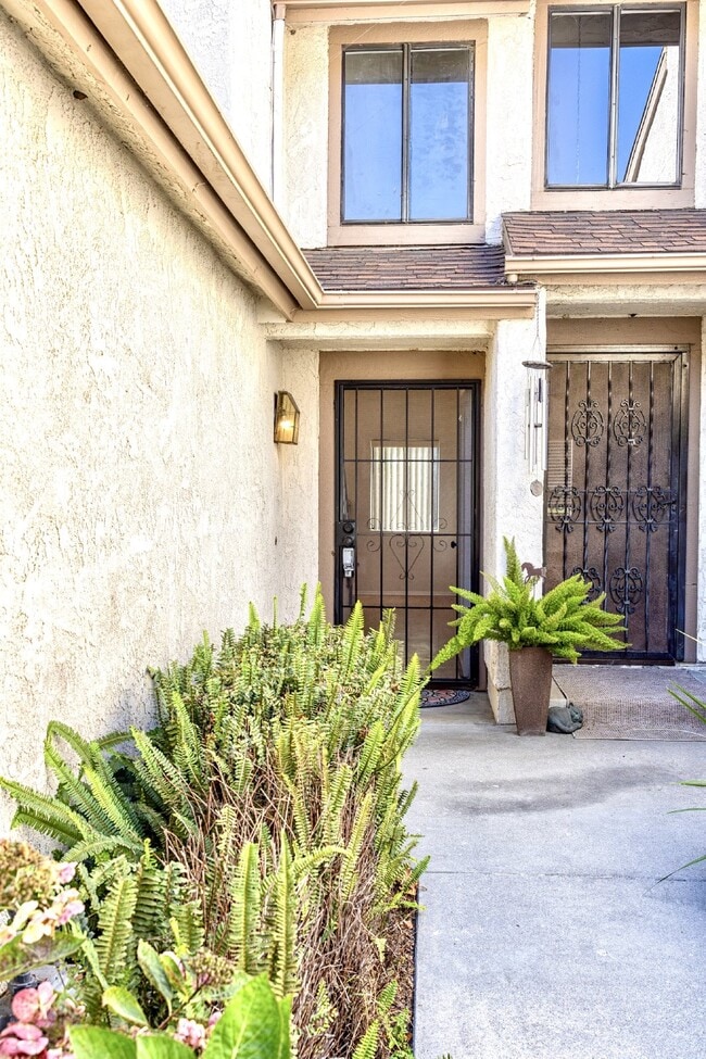 2421 Mohican Ln in Ventura, CA - Building Photo - Building Photo