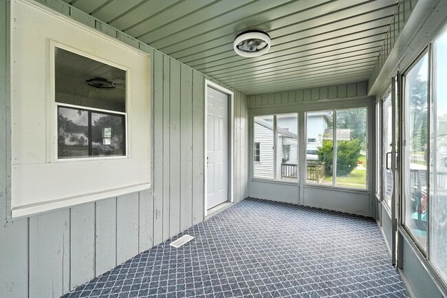 4202 Hanna St in Fort Wayne, IN - Building Photo - Building Photo