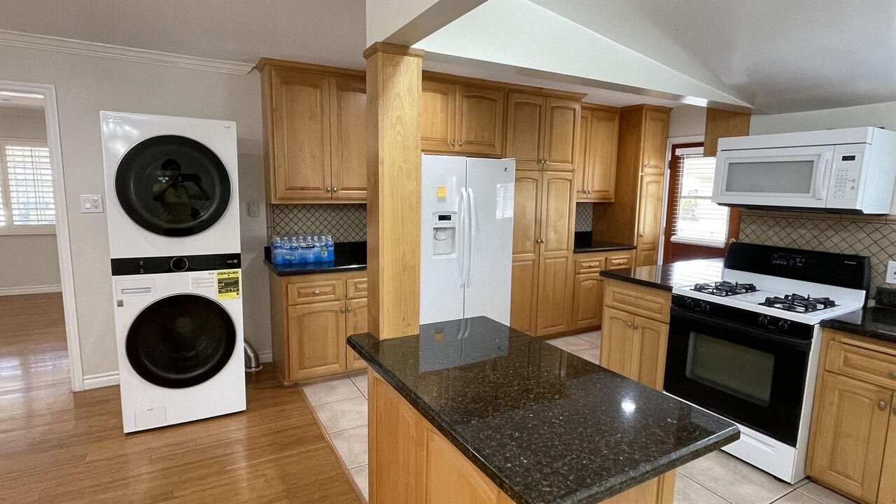 5138 W 141st St in Hawthorne, CA - Foto de edificio