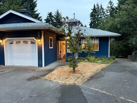 5621 126th St SE, Unit 5621 126th SE, A in Snohomish, WA - Building Photo