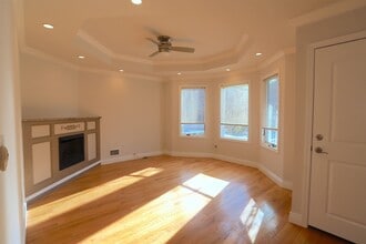 106 Poplar St in Jersey City, NJ - Building Photo - Building Photo