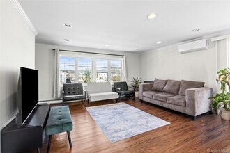 272 N Delaware Ave in Massapequa, NY - Building Photo - Building Photo