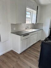 608 W 49th St in Los Angeles, CA - Building Photo - Building Photo