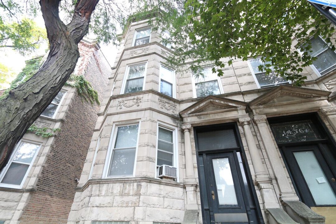 1438 W Flournoy St in Chicago, IL - Building Photo