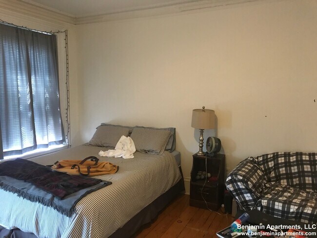 94 Charles St, Unit 42 in Boston, MA - Building Photo - Building Photo