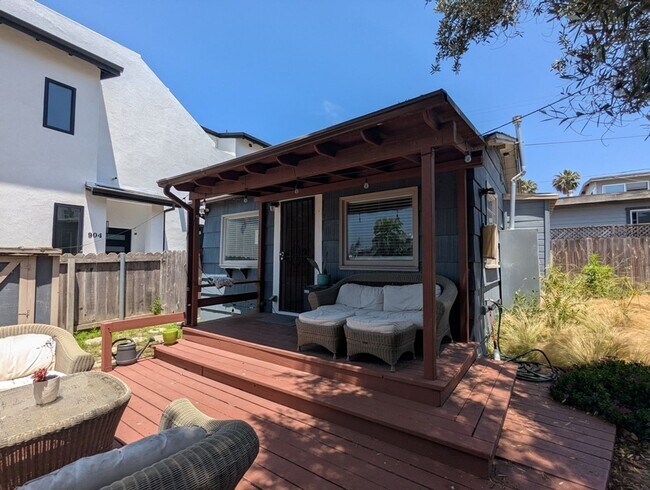 5150-5150 1/2 Bayard St in San Diego, CA - Building Photo - Building Photo