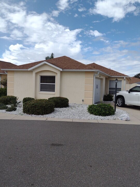 1116 San Bernardo Rd in the Villages, FL - Building Photo