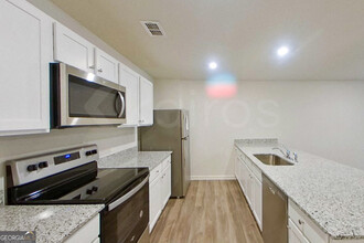 318 Ironwood Ct in Macon, GA - Foto de edificio - Building Photo