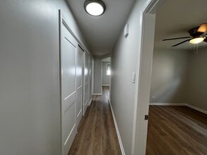 5432 S Long Ave, Unit 1ST FLOOR in Chicago, IL - Building Photo - Building Photo