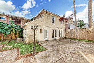 222 Marshall St in Houston, TX - Foto de edificio - Building Photo
