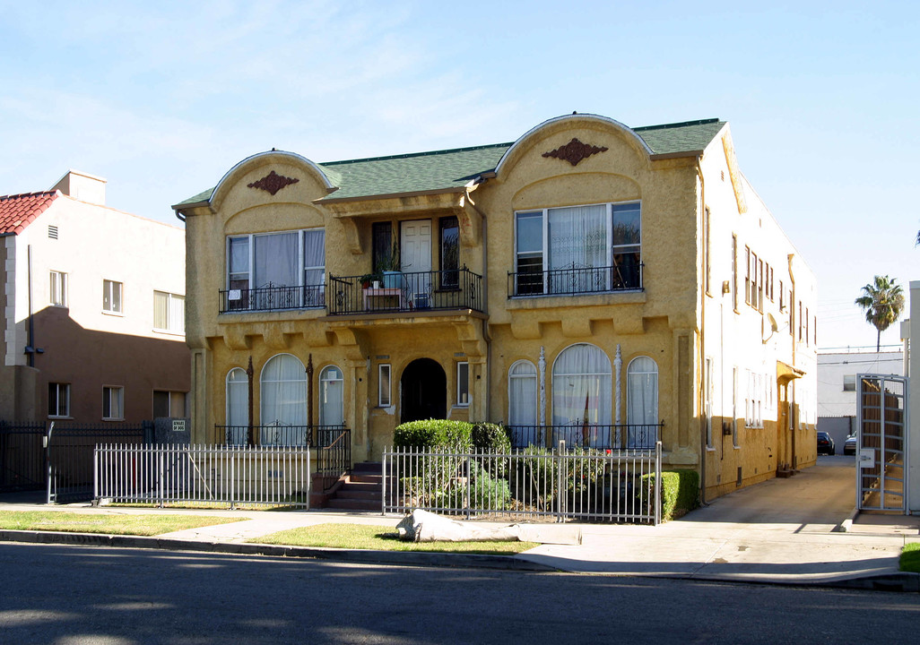 2838 West Blvd in Los Angeles, CA - Building Photo