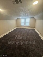 521 E 109th St in Cleveland, OH - Building Photo - Building Photo